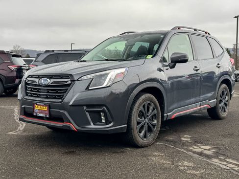 Used 2022 Subaru Forester Sport image 7