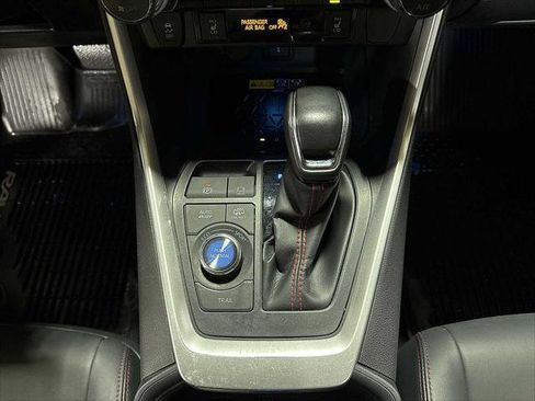 Certified 2022 Toyota RAV4 XSE image 31