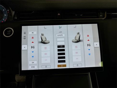 Used 2026 Land Rover Range Rover Evoque S image 18