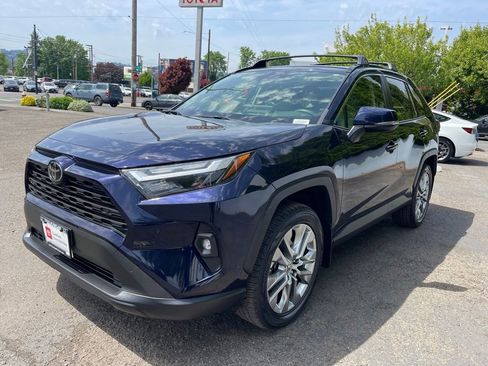 Certified 2023 Toyota RAV4 XLE Premium AWD/4WD image 4