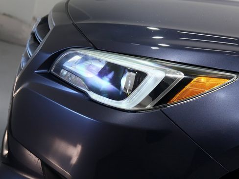 Used 2016 Subaru Legacy 2.5i Premium image 16