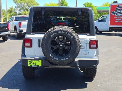 Used 2021 Jeep Wrangler Unlimited Sport AWD/4WD image 19