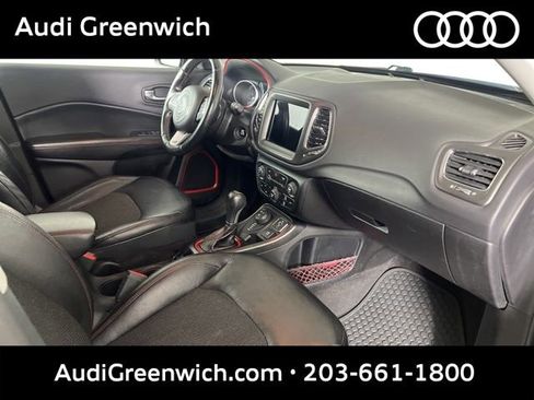 Used 2018 Jeep Compass Trailhawk w/ Navigation Group AWD/4WD image 11