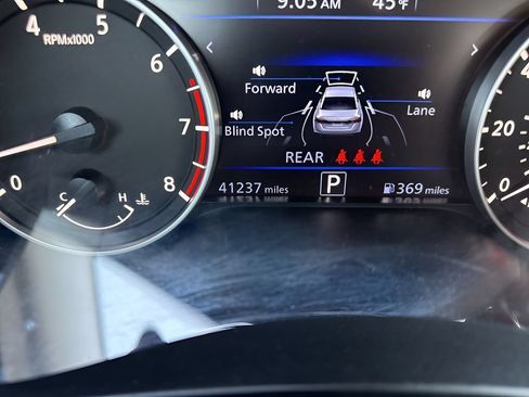 Used 2025 Nissan Altima 2.5 SV FWD image 23