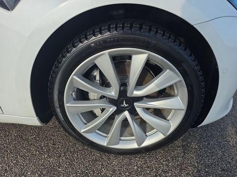 Used 2020 Tesla Model 3 Long Range image 9