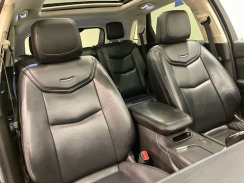 Used 2017 Cadillac XT5 Luxury FWD image 52
