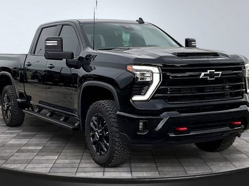 New 2025 Chevrolet Silverado 2500 LT w/ Trail Boss Package AWD/4WD image 3