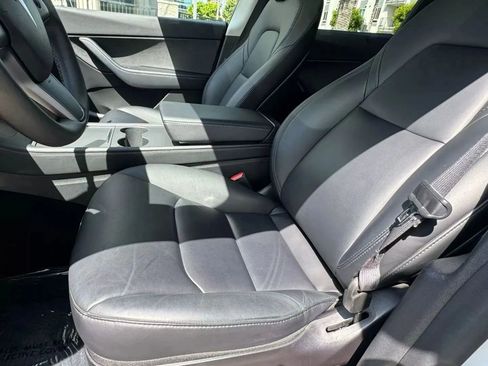 Used 2023 Tesla Model Y Long Range AWD/4WD image 11