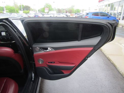 Used 2019 Kia Stinger GT2 AWD/4WD image 12