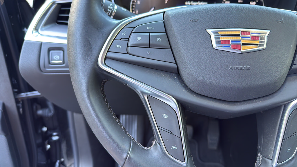 Certified 2025 Cadillac XT5 Luxury FWD image 29
