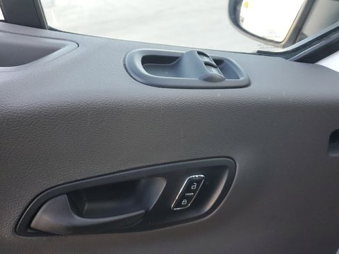 Used 2024 Ford Transit 250 Low Roof w/ Exterior Upgrade Package image 25