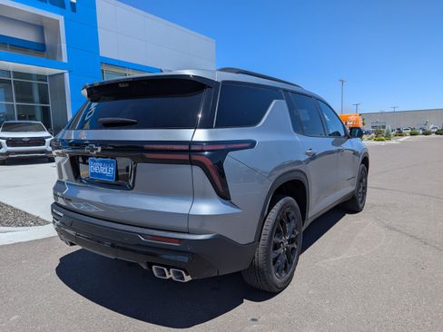 New 2026 Chevrolet Traverse LT w/ Midnight/Sport Edition AWD/4WD image 37