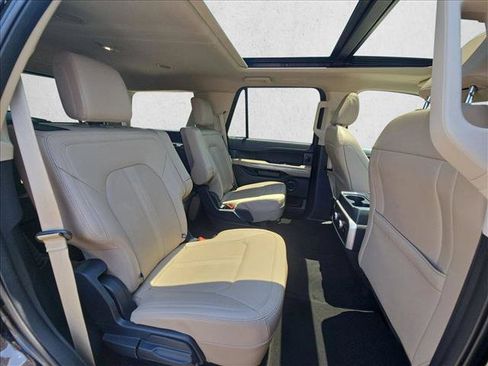 Used 2024 Ford Expedition Limited RWD image 21