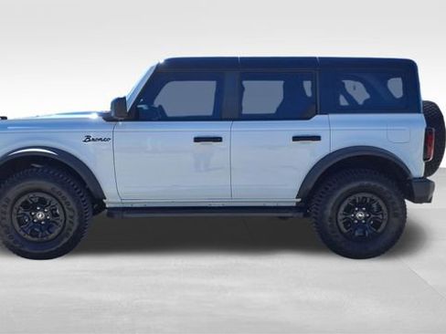 Used 2024 Ford Bronco Wildtrak image 5