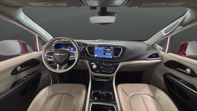 Used 2021 Chrysler Pacifica Limited FWD image 11