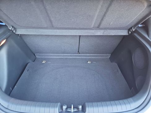 Used 2022 Hyundai Veloster N image 23