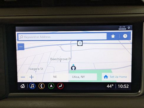 Used 2021 GMC Yukon Denali w/ Denali Premium Package image 14