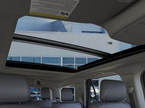 New 2026 Ford Expedition Active image 22