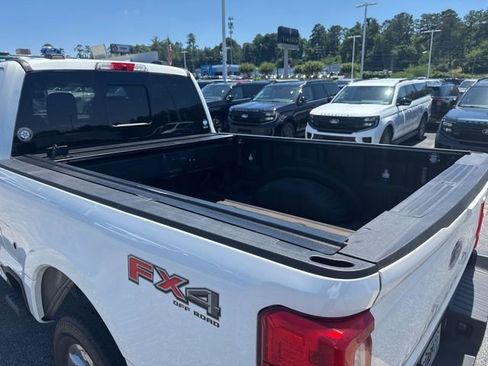 Used 2023 Ford F350 Lariat w/ Lariat Ultimate Package AWD/4WD image 5