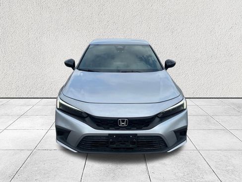 Used 2022 Honda Civic Sport image 2