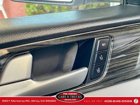 Used 2017 Hyundai Sonata Limited image 21