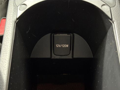 Used 2018 Toyota C-HR XLE image 33