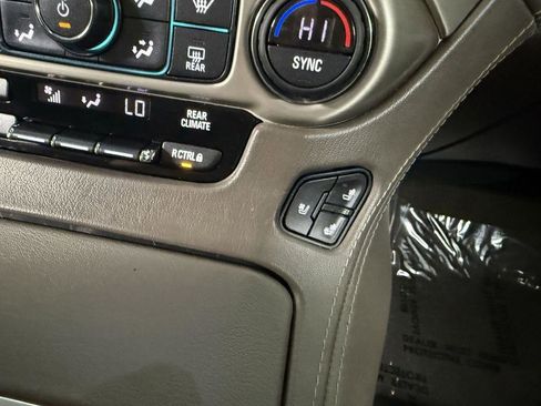 Used 2019 GMC Yukon XL Denali w/ Denali Ultimate Package image 27