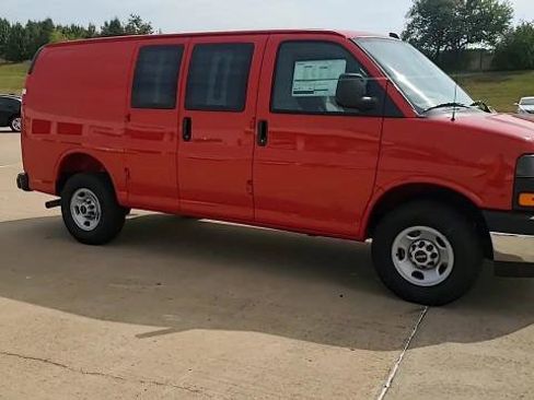 New 2025 GMC Savana 2500 w/ Driver Convenience Package image 2