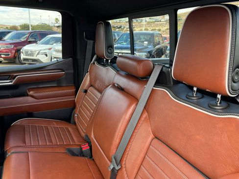 Used 2023 GMC Sierra 1500 Denali Ultimate image 20