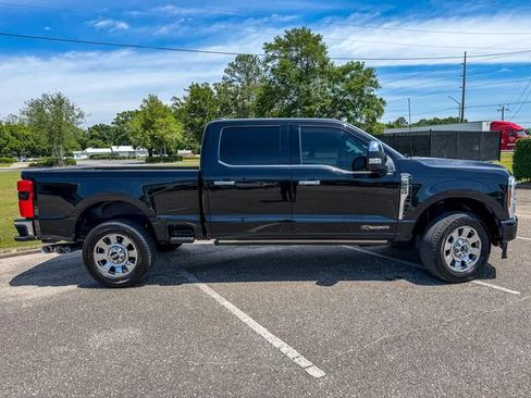 Used 2024 Ford F250 Lariat w/ Lariat Ultimate Package AWD/4WD image 2