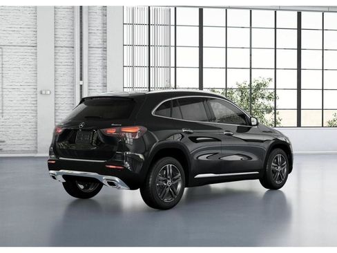 New 2026 Mercedes-Benz GLA 250 4MATIC image 21