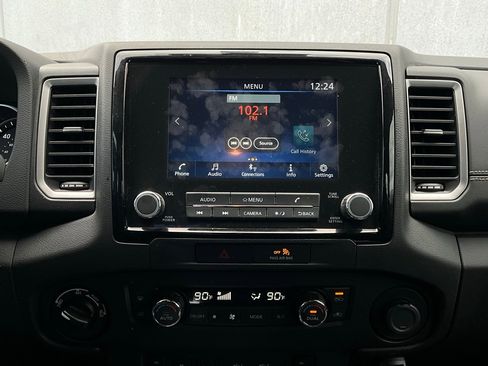 Used 2022 Nissan Frontier SV image 27