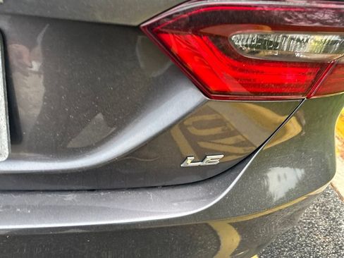 Used 2022 Toyota Camry LE FWD image 10