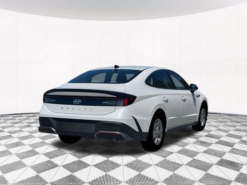 New 2026 Hyundai Sonata SE FWD image 11