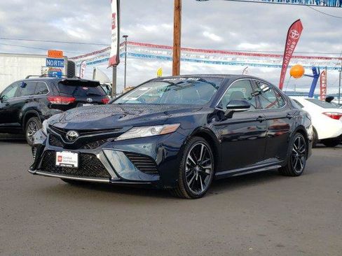 Certified 2018 Toyota Camry XSE FWD image 1