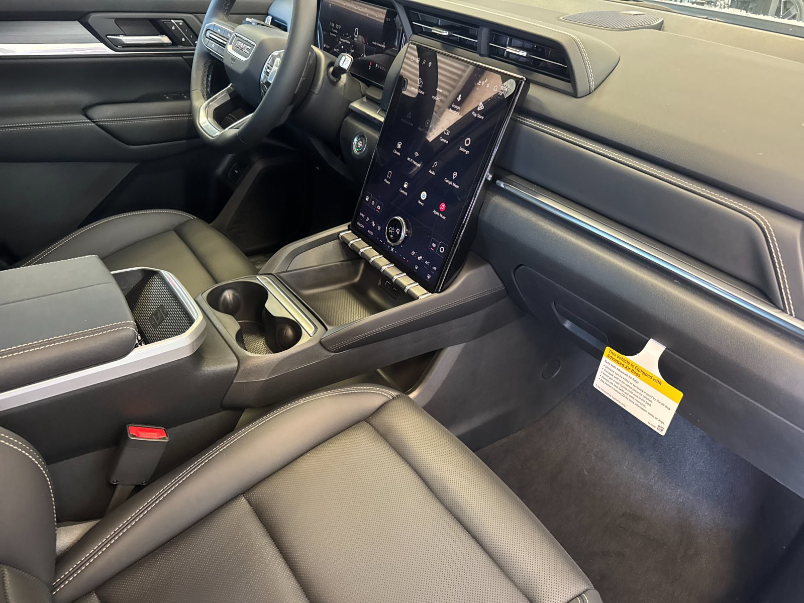New 2027 GMC Terrain Elevation w/ Elevation Premium Package AWD/4WD image 17