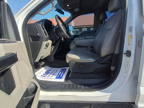 Used 2019 Ford F250 XL w/ Power Equipment Group image 19