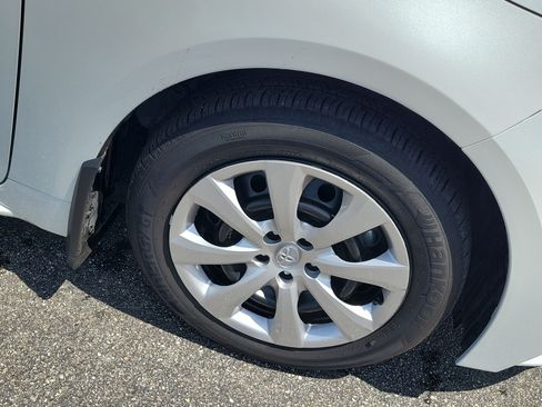 Used 2026 Toyota Corolla LE FWD image 8