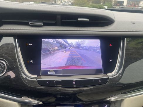 Used 2020 Cadillac XT6 Premium Luxury image 25