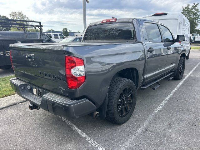 Used 2020 Toyota Tundra SR5 w/ SR5 Convenience Package AWD/4WD image 5