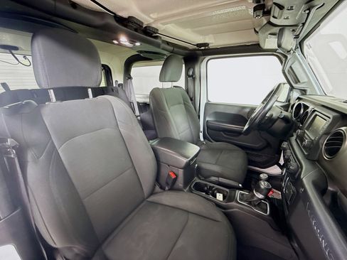 Used 2020 Jeep Wrangler Sport image 24