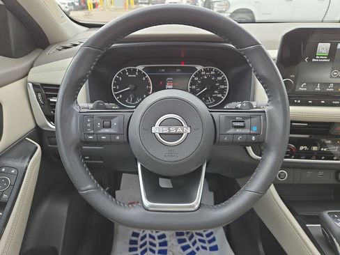 Used 2023 Nissan Rogue SL w/ SL Premium Package image 20