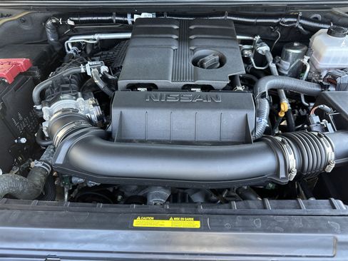 Used 2024 Nissan Frontier PRO-4X w/ Off-Road Protection Package image 10