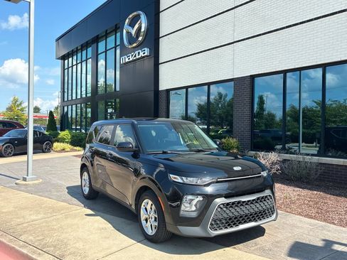 Used 2020 Kia Soul S FWD image 1