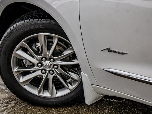 Used 2023 Buick Enclave Avenir w/ Avenir Technology Package image 8