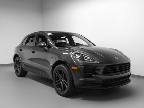 Certified 2019 Porsche Macan AWD/4WD image 10