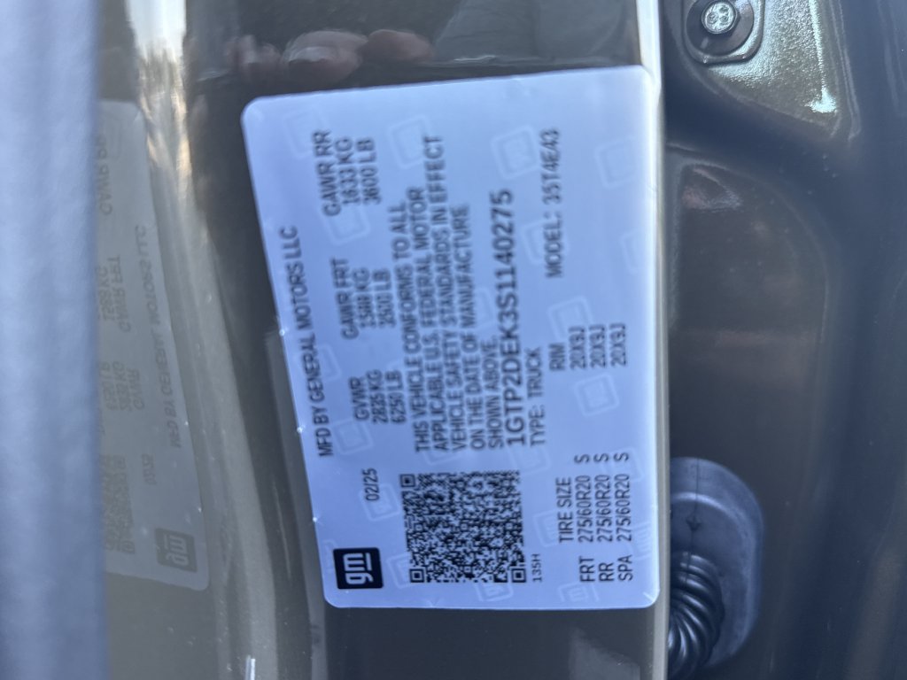 Used 2025 GMC Canyon AT4 w/ Nightfall Edition AWD/4WD image 35