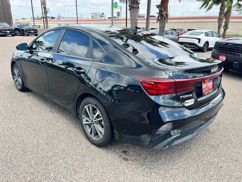 Used 2023 Kia Forte LXS FWD image 4