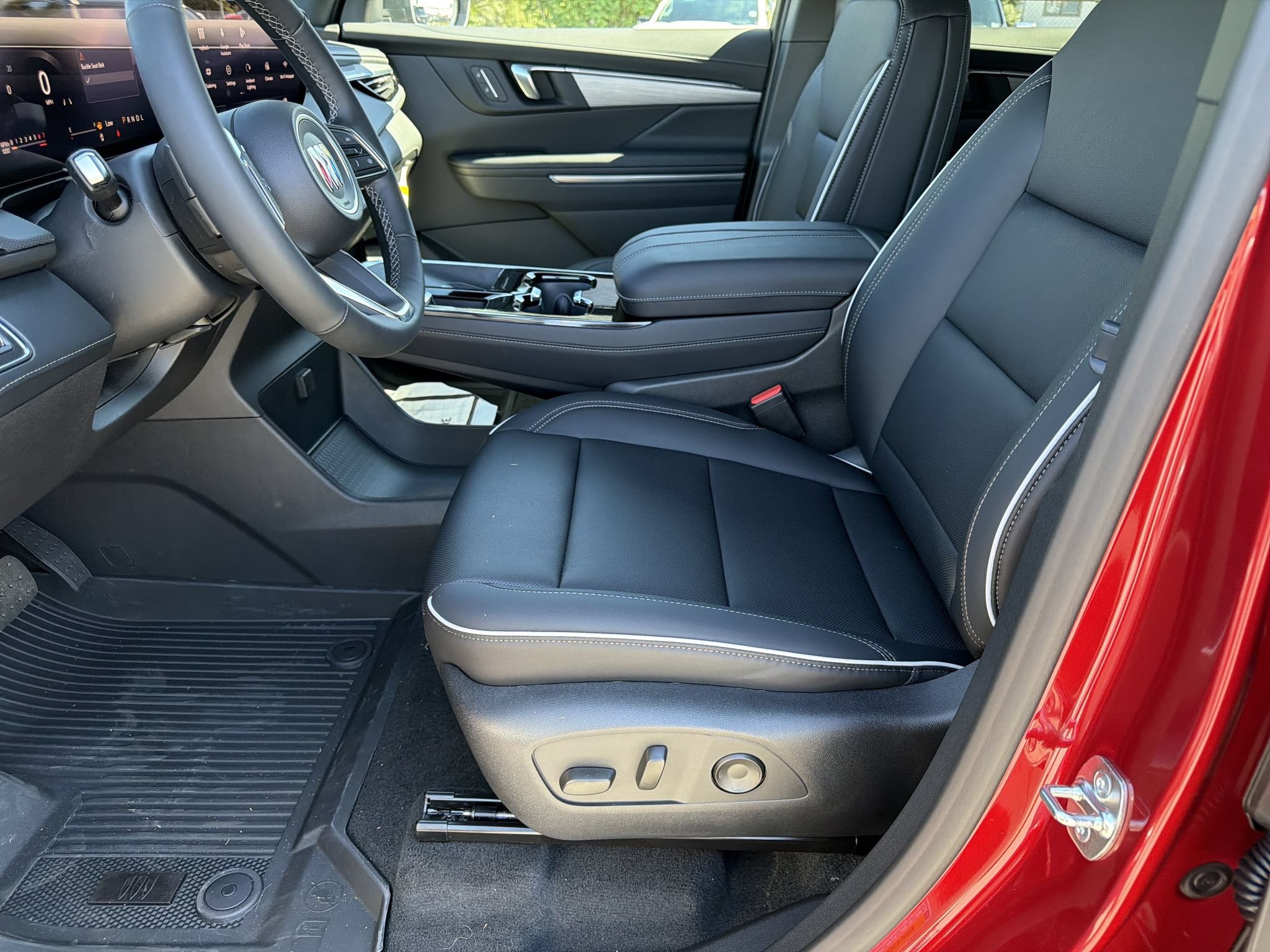 New 2027 Buick Enclave Preferred w/ LPO, Floor Liner Package FWD image 16