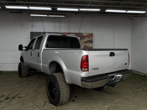 Used 2002 Ford F250 4x4 Crew Cab Super Duty image 3